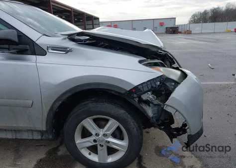 2015 Toyota Rav4 Le z USA, uszkodzony, nr VIN 2T3BFREV4FW263029